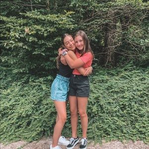 Meet your Posher, Makenzie